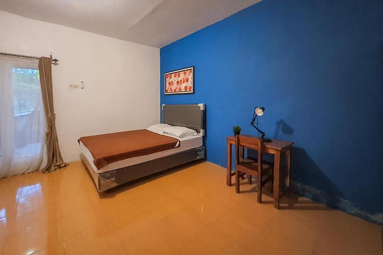 Syafa Homestay Syariah Mitra Reddoorz Tuban  Екстер'єр фото