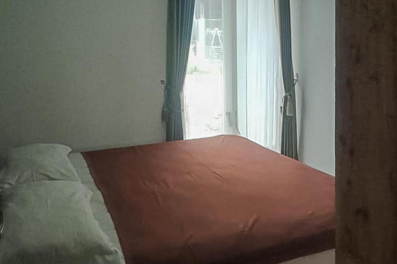 Syafa Homestay Syariah Mitra Reddoorz Tuban  Екстер'єр фото