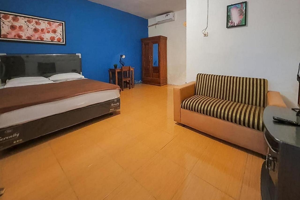Syafa Homestay Syariah Mitra Reddoorz Tuban  Екстер'єр фото